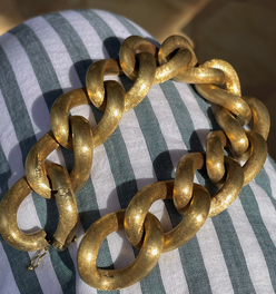 Vintage Yellow 14K midcentury florentine finish round curb bracelet, 6.75 inch fit