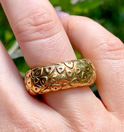 Vintage yellow 18K Chaumet Paris circa 1960s Carrouse wide donut band, size 6.25