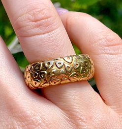 Vintage yellow 18K Chaumet Paris circa 1960s Carrouse wide donut band, size 6.25