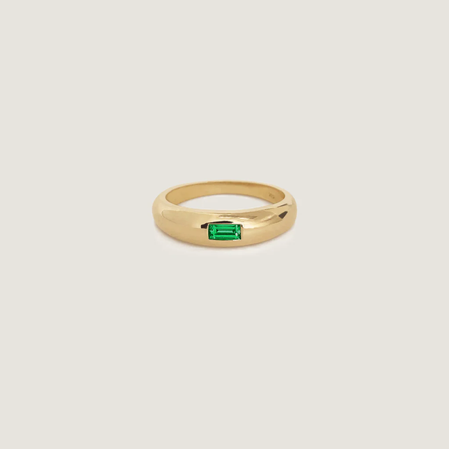 AMELIADOMERINGIII-Emerald.webp