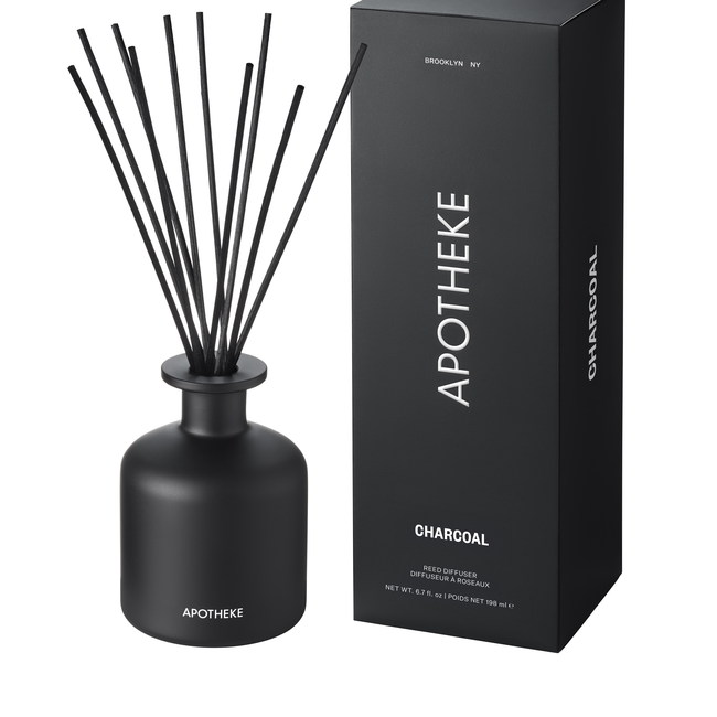 AP04-CH_Charcoal_ReedDiffuser_NewAngle_woShadow.jpeg
