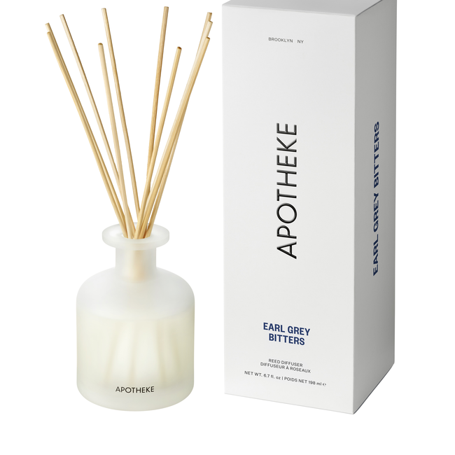 AP04-EG_EarlGreyBitters_ReedDiffuser_NewAngle_woShadow.jpeg