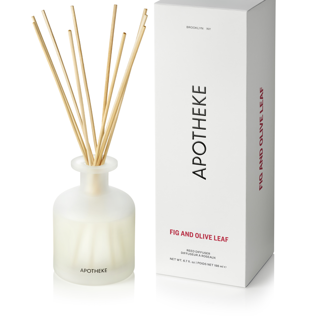 AP04-FO_Fig And Olive Leaf_ReedDiffuser+Shadow.jpg