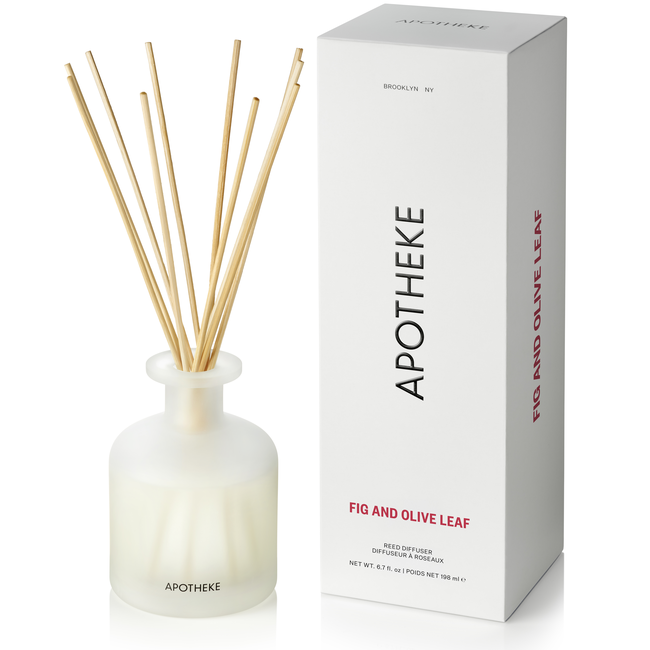 AP04-FO_Fig And Olive Leaf_ReedDiffuser+Shadow.jpg