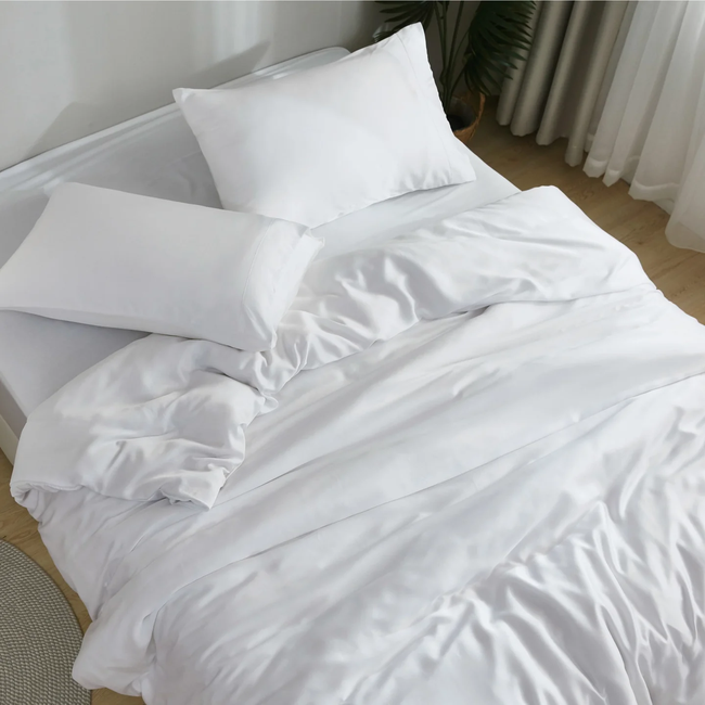 BambooBedding_Snow1.webp