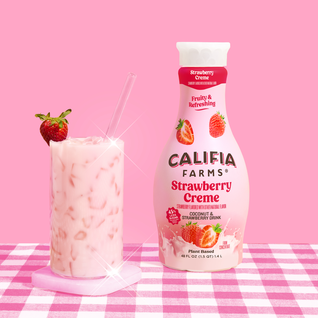 Califia Farms Strawberry Creme Refresher.jpg