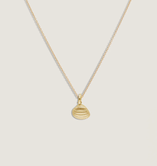 Scallop Shell Charm Necklace