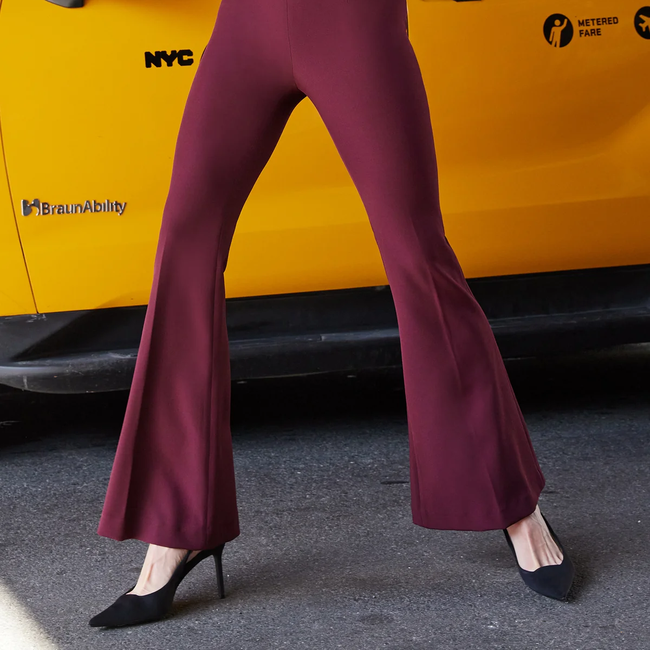 Clayton-Cabernet_Wesley-Cabernet_Brianna-Black_3.webp