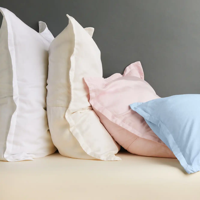 Cloud pillow 2.webp