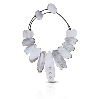 Light Matte Horn Collar