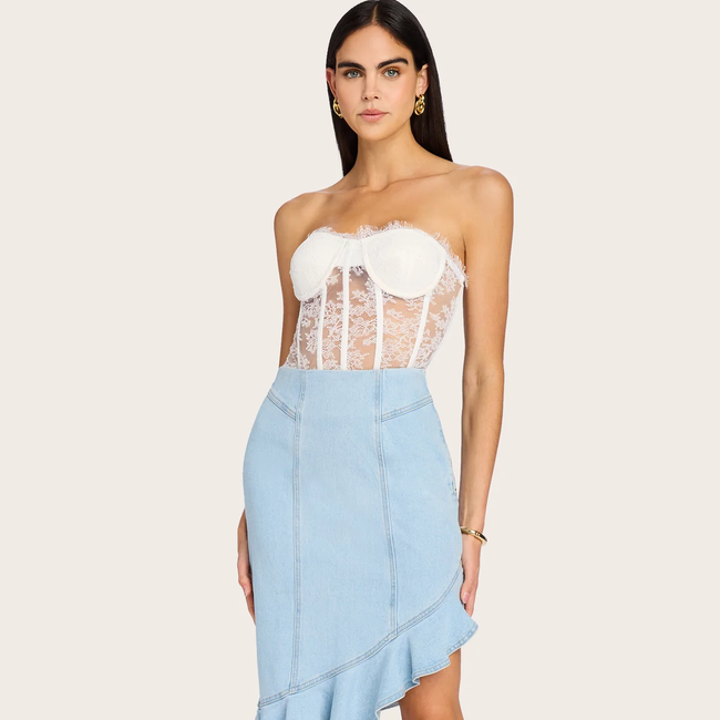 ENYA_WHITE_SABLE_BLUE_0001.webp