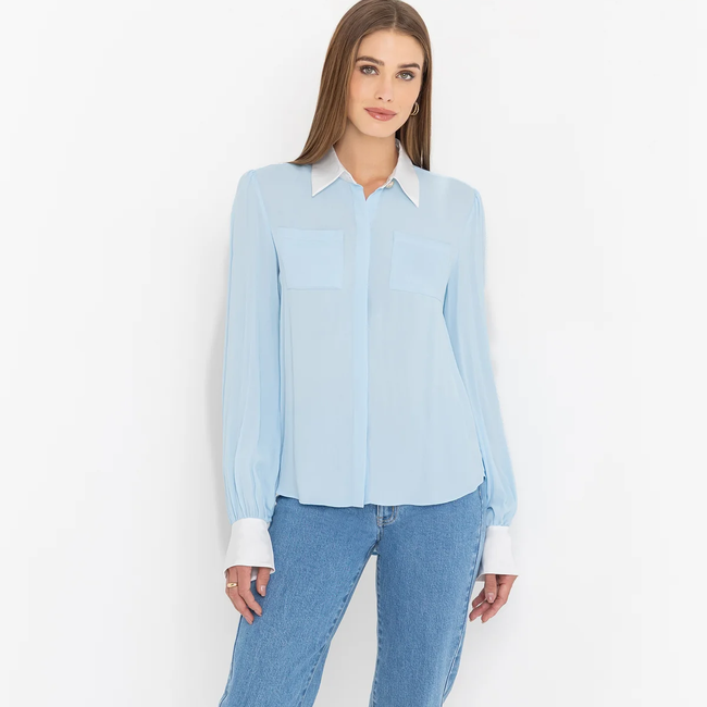 F25_DeniseGGTComboBlouse_PowderBlue.White_RylandDenimJeans_StarLt.Blue4.webp