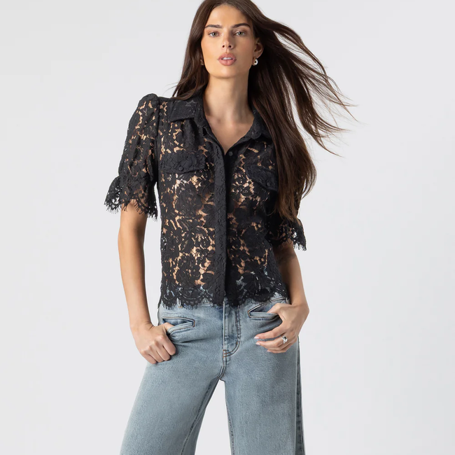 F25_MinaLaceShirt_Black_RaquelDenimPants_LightBlue_1.webp