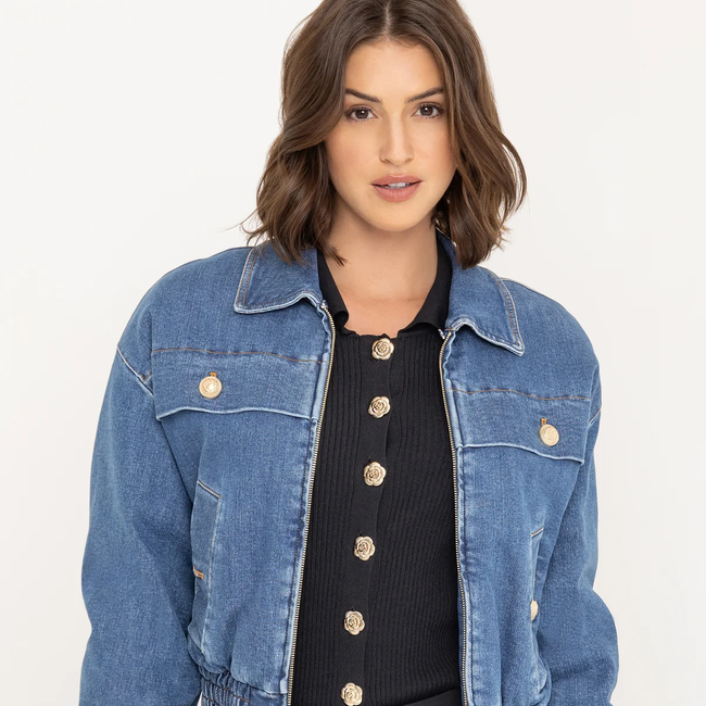 F25_PacoDenimBomber_TwilightDenim_CarterRibCardigan_Black_RoyPonteLeggings4.webp