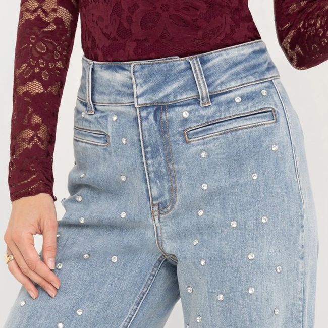 F25_RaquelCrystalStudJeans_Lt.Blue.Clear_ClaytonLaceTop_Cabernet3.webp