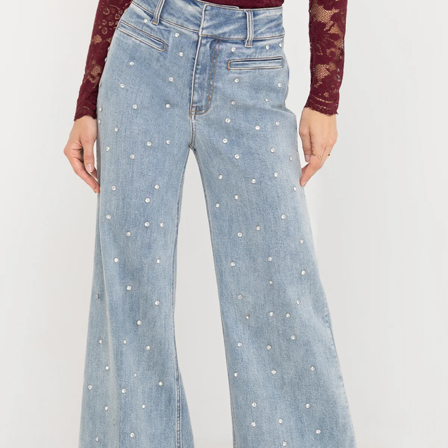 F25_RaquelCrystalStudJeans_Lt.Blue.Clear_ClaytonLaceTop_Cabernet1_79ab90d9-f46d-4cce-b135-621e5151c80d.webp