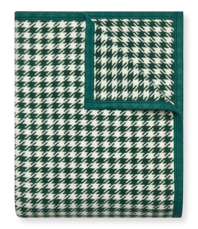 Houndstooth Evergreen Blanket