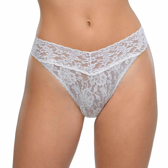 Hanky-Panky-Signature-Lacer-Original-Rise-Thong-White-View-1.webp