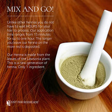 Henna mixing.jpg