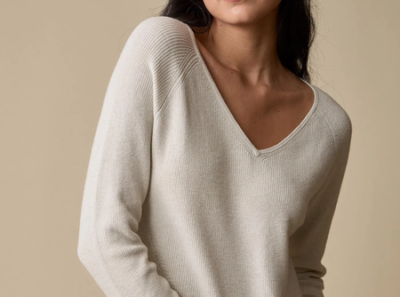 Washable Cashmere V-Neck Sweater