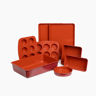 Stackable Ceramic Bakeware (8-Piece Set) in Cabernet