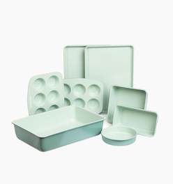 Stackable Ceramic Bakeware (8-Piece Set) in Sage