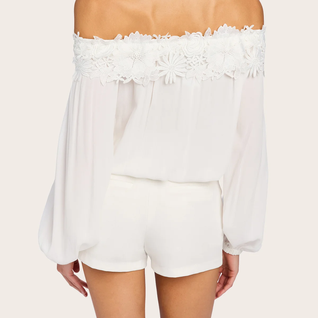 MERLA_WHITE_THEO_WHITE_0041.webp