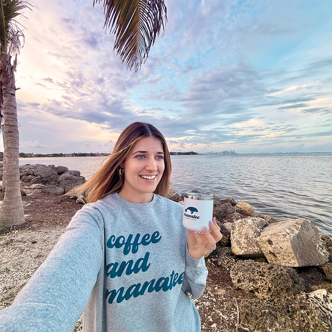 MNT173_UGC_selfie_beach Yaniris Delgado_V1.2 (1).jpg