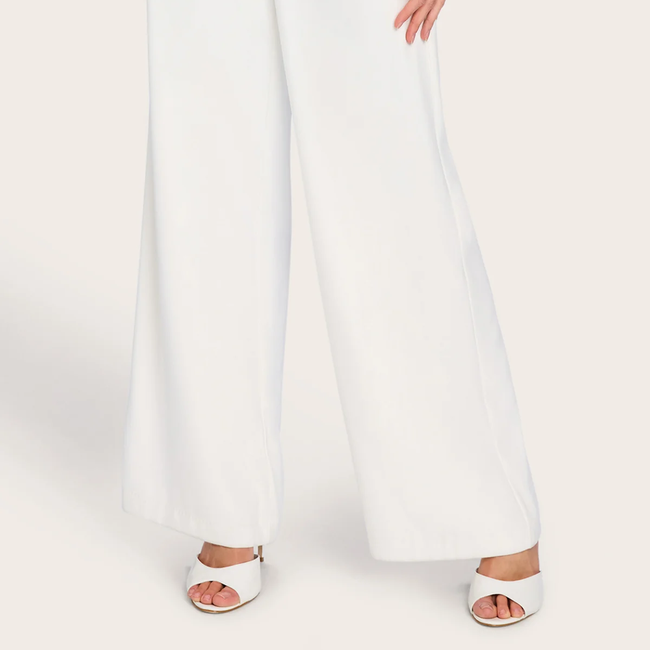 Magda-White1.webp