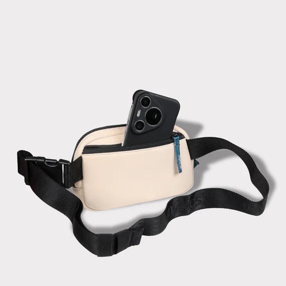 Mykos belt bag cream.jpg