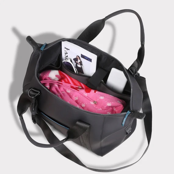 Mykos weekender inside.jpg
