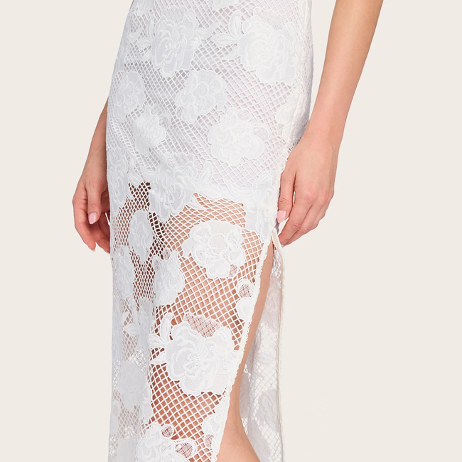 NORMA_WHITE_RAVE_WHITE_0014.webp