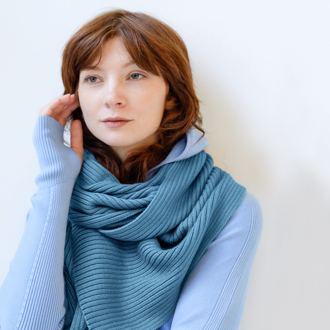 Pianissimo_delancey merino scarf_blue jean (5).jpg