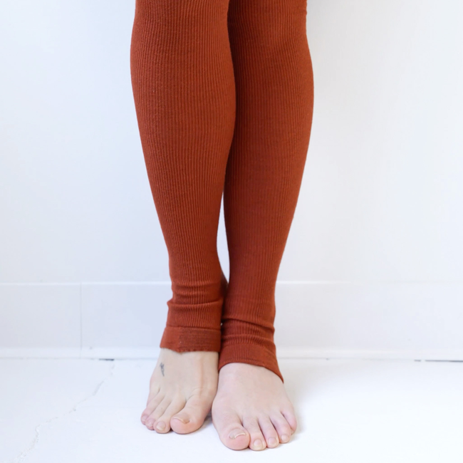 Pianissimo_silky leg warmers_rust.jpg