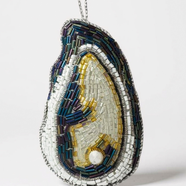 Pillowpia_oyster ornament (6).jpg