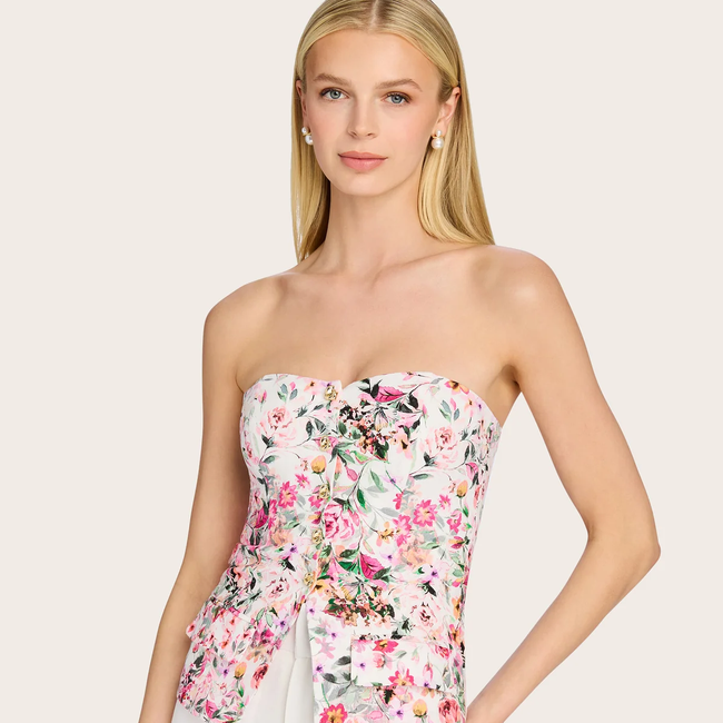 QUINN_FLORAL_RAQUEL_WHITE_0017_53990840-3974-404f-b4b2-e8b982c563c5.webp