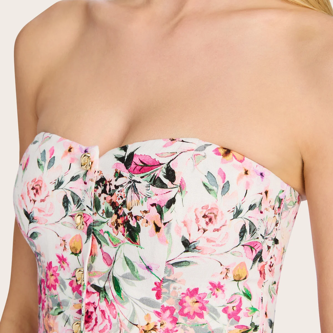 QUINN_FLORAL_RAQUEL_WHITE_0022_c33235eb-2921-47b5-a46d-8c86cb8c87a3.webp
