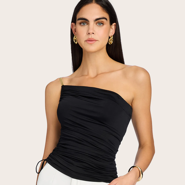 RINNA_BLACK_THEO_WHITE_0002crop.webp