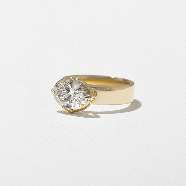 Reid-oval-14k-yellow-gold_2.jpg