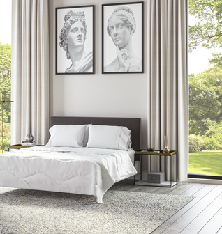 Saatva Lightweight Down Alternative Comforter