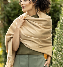 Elegante Cashmere Wrap