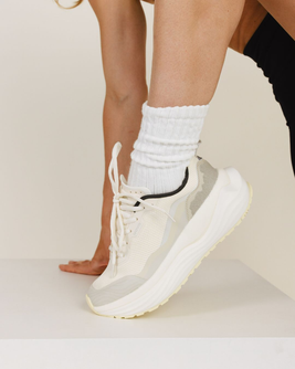 Women's Flow Sneaker