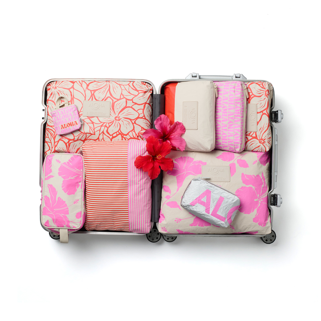 SS0625_HO25_SUITCASE_RED_HAUTE.jpg