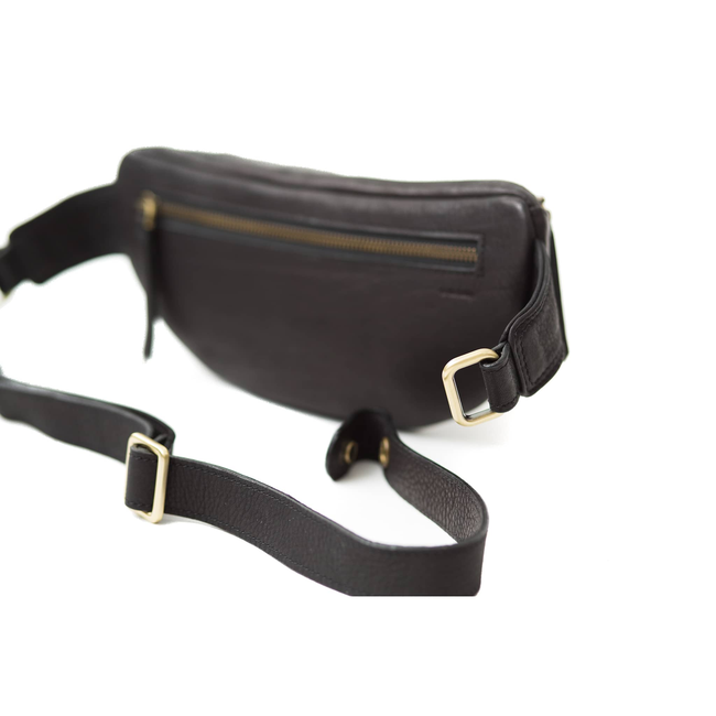 Sapahn-leather-poole-belt-bag-black-prod-side.jpg