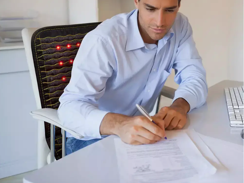 Celebrating Men’s Health Month & Father’s Day: Give the Gift of Wellness with HealthyLine