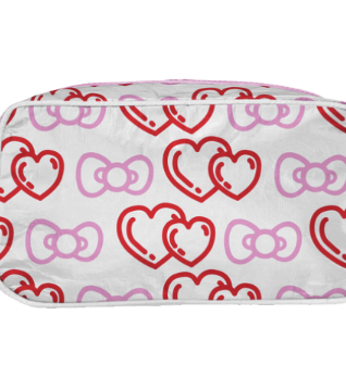 Hello Kitty Hearts & Bows Dopp Kit
