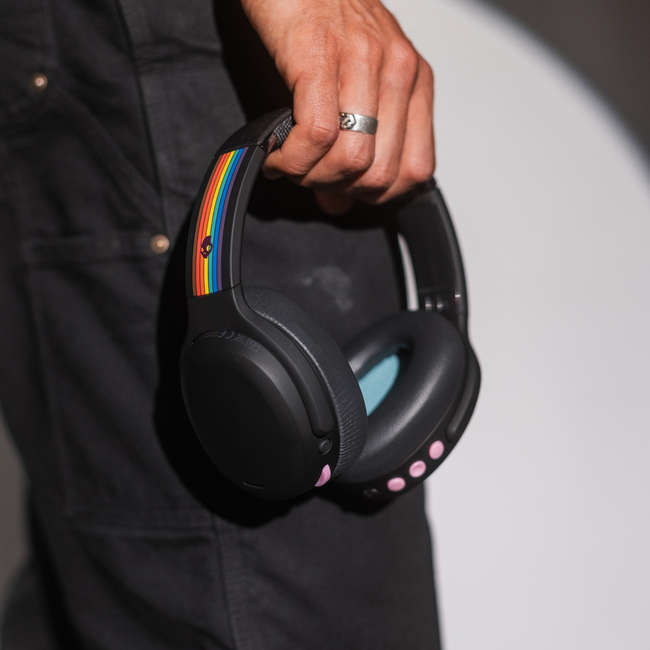 Skullcandy_Crusher_ANC_2_All_Love_S6CAW-U014_Press_Images__4.jpg