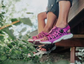 Amento Martlett Hiking Sandal Review: Lightweight Comfort for Travel and Trails