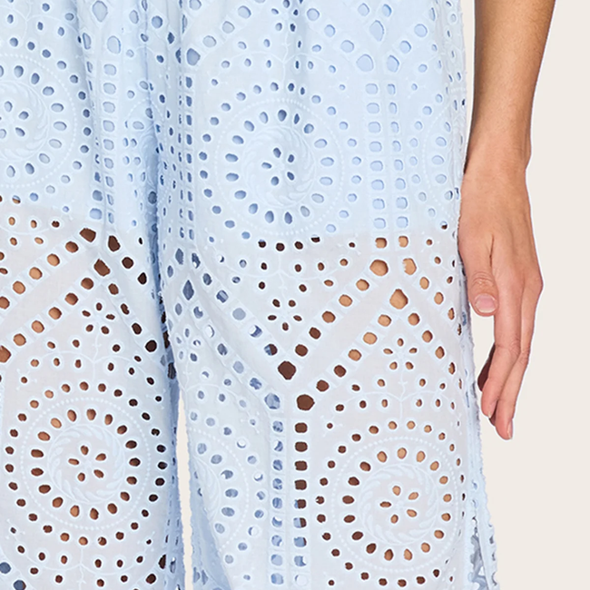 ZURIA_BLUE_DUBOIS_BLUE_CONNIE_BLUE_0007detailcrop.webp