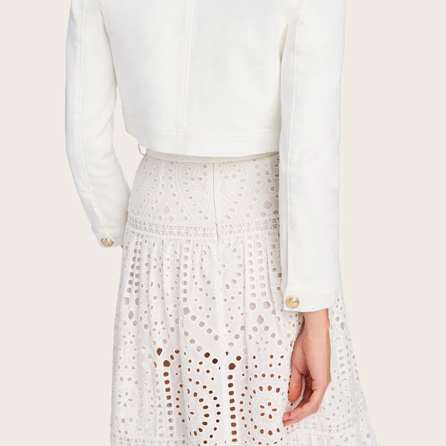 ZURIA_WHITE_VALENTINA_WHITE_0008.webp